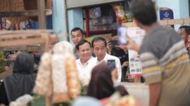 Presiden Joko Widodo (Jokowi) bersama Menteri Pertahanan Prabowo Subianto. (Instagram.com/@prabowo)