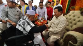 Calon Presiden nomor urut 2, Prabowo Subianto menghadiri acara Silturahmi Tokoh dan Ulama Aceh sekaligus Mengenang 19 Tahun Tsunami Aceh. (Dok. Tim Media Prabowo-Gibran)
