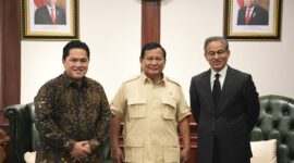 Menteri Pertahanan RI Prabowo Subianto menerima kunjungan Menteri Badan Usaha Milik Negara (BUMN) Erick Thohir dan pendiri Emaar Properties. (Dok. Tim Media Prabowo)  